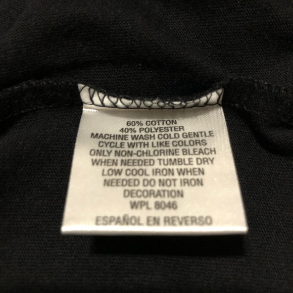 NWT Jenni Women’s Black Graphic Sleepshirt size XS and Red & Black Sock Set - Picture 9 of 12